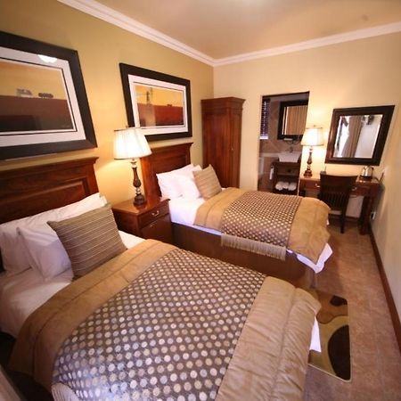 Le Cozmo Guesthouse Johannesburg Eksteriør billede