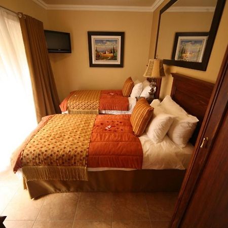 Le Cozmo Guesthouse Johannesburg Eksteriør billede