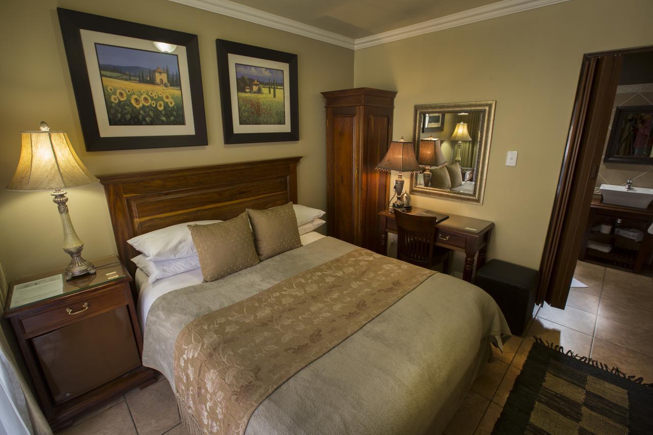 Le Cozmo Guesthouse Johannesburg Eksteriør billede