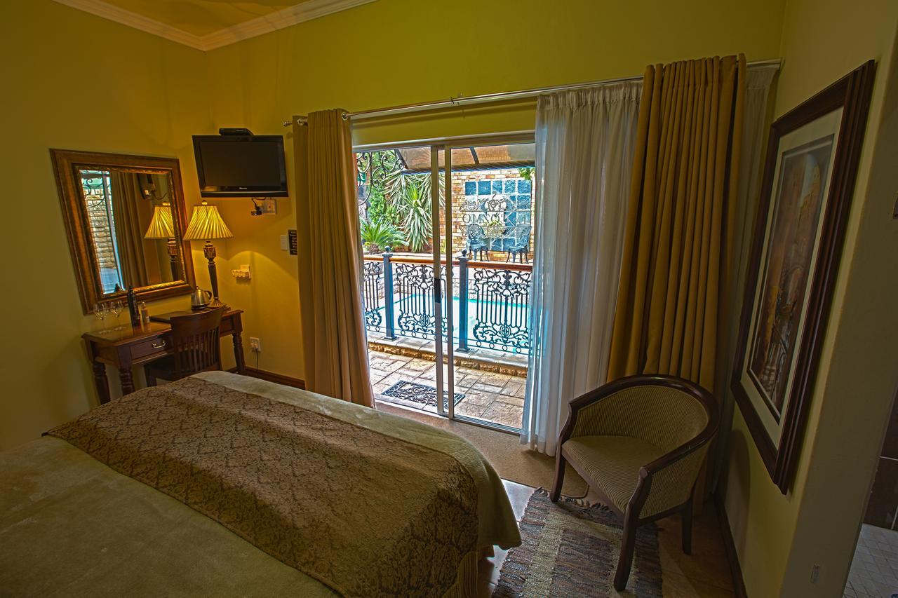 Le Cozmo Guesthouse Johannesburg Eksteriør billede