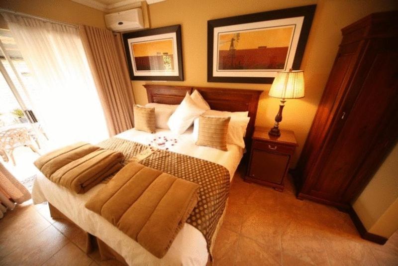 Le Cozmo Guesthouse Johannesburg Eksteriør billede