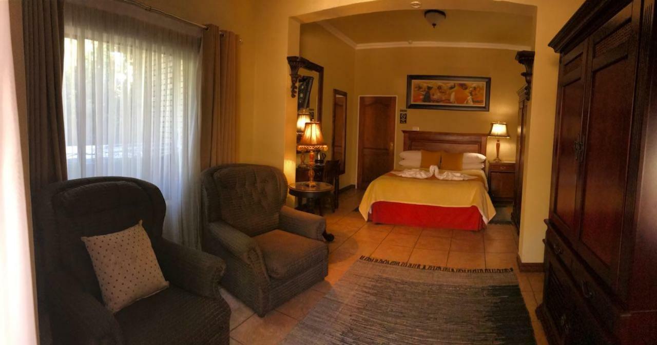Le Cozmo Guesthouse Johannesburg Eksteriør billede
